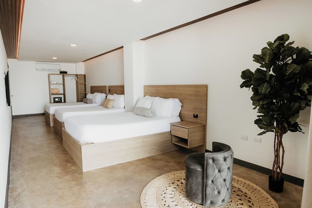 Standard Triple Room, Balcony, Sea View