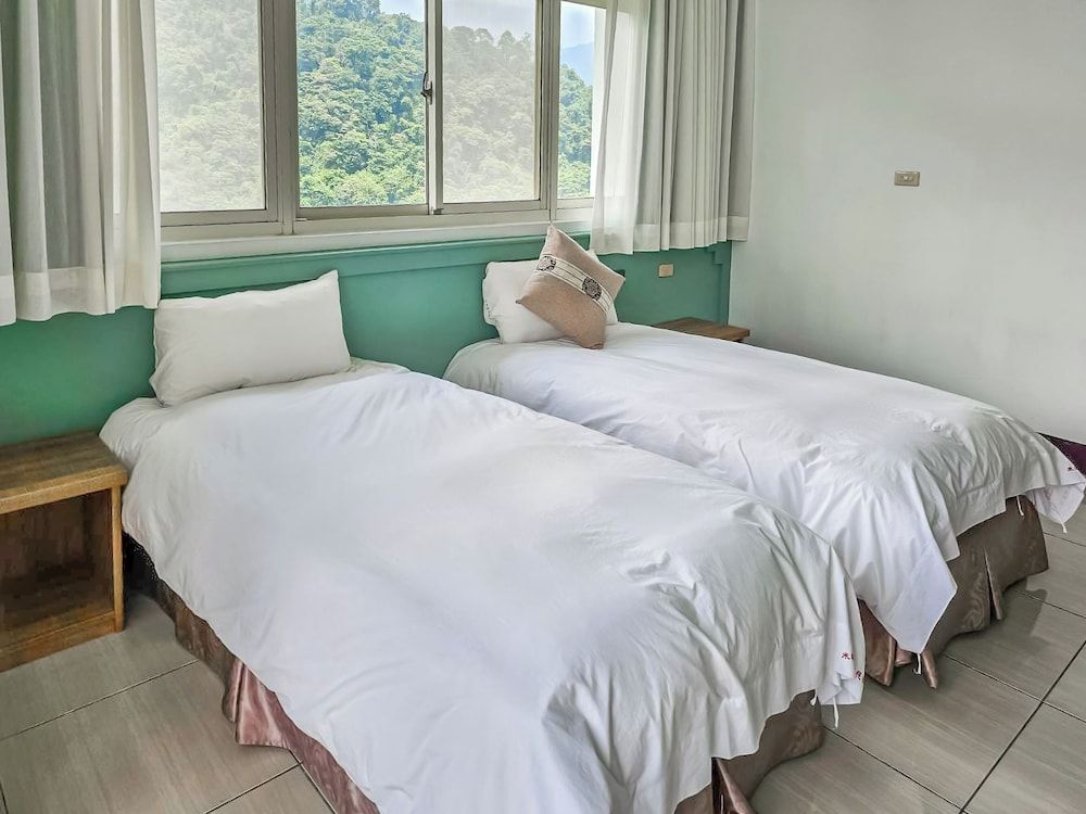 Metiyuan Standard Twin Room 4