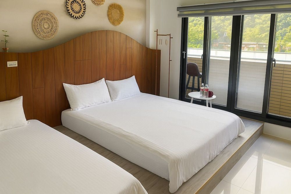 Blue Sea and Sunny B&B Standard Double Room, Balcony, Mountain View 5