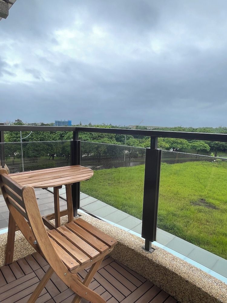 Blue Sea and Sunny B&B Standard Quadruple Room, Balcony, Lake View 3