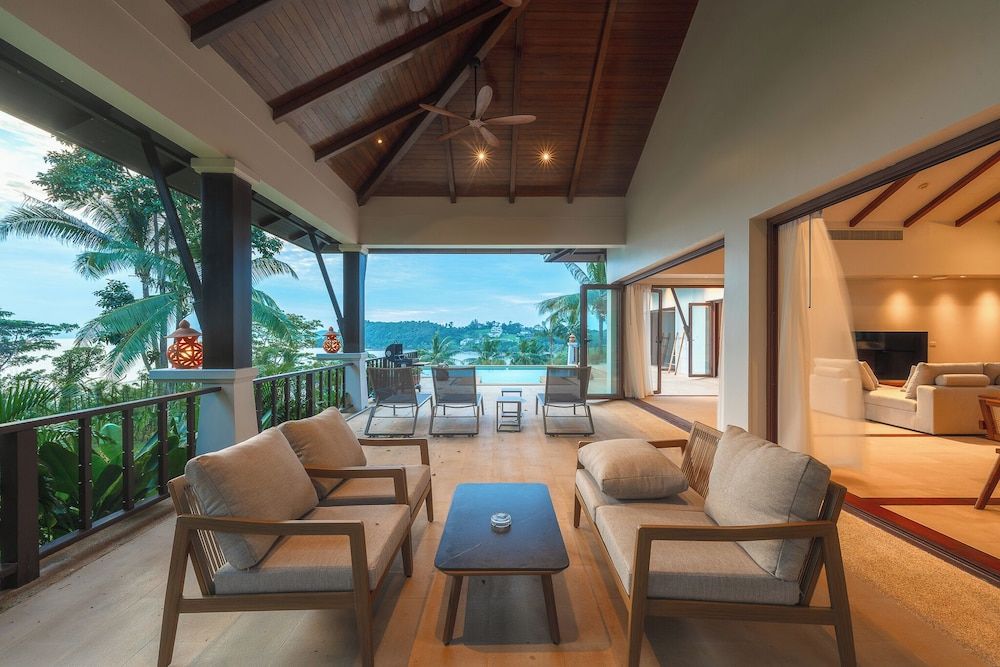 Sunrise 7BR Luxe Villa Sea View V151 Villa, Bay View 6