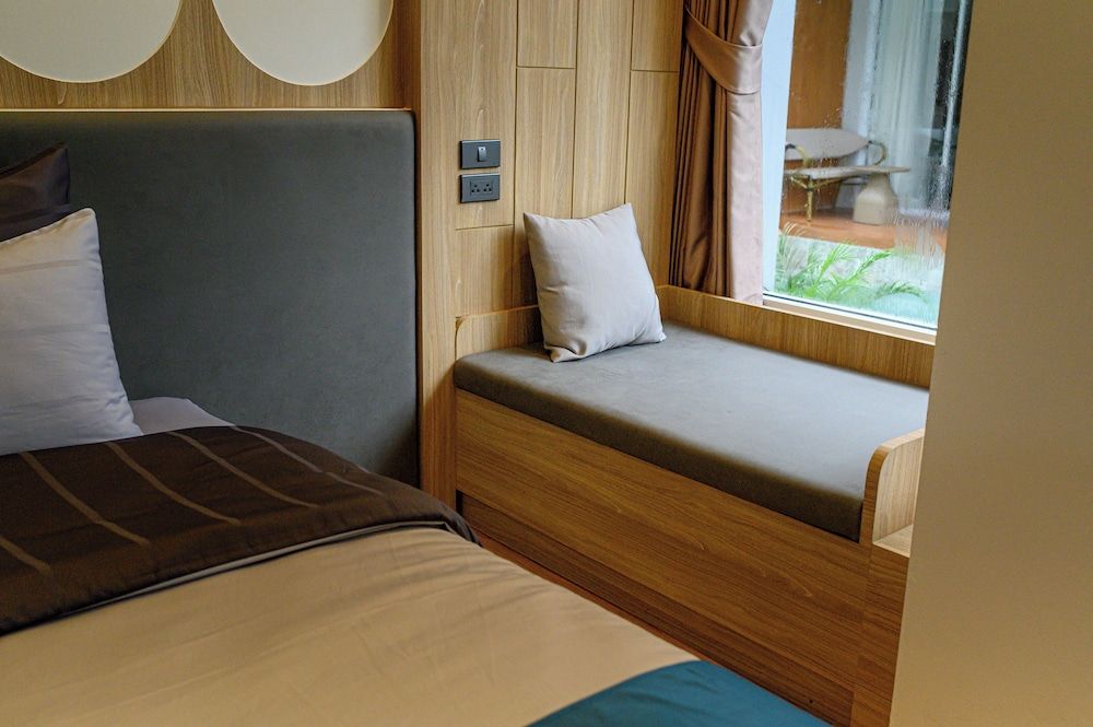 Caviar Kohlarn Caviar Pool Access B 3