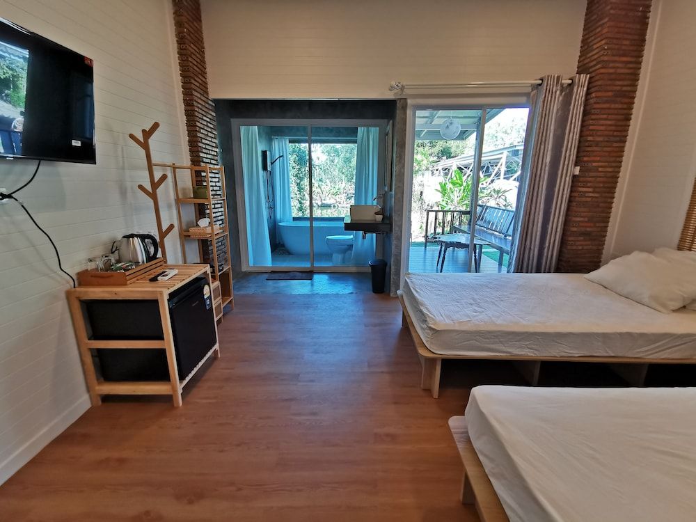 Superior Room, Garden View