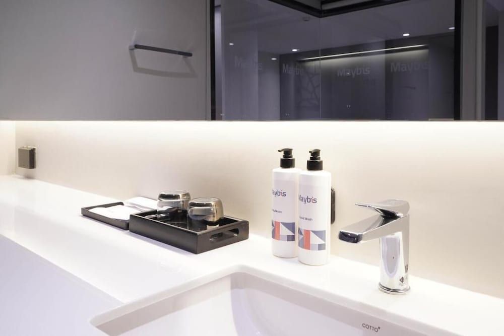 Maybis Hotel Suite Room 3