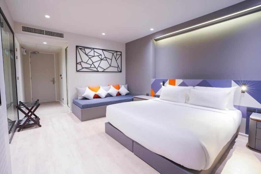 Maybis Hotel Suite Room 9