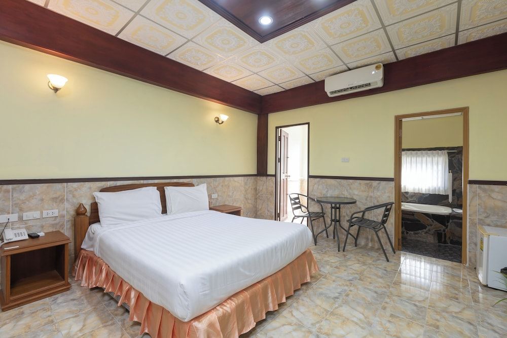 Kata Palace Phuket Hotel Standard Double Room, 1 Queen Bed, Balcony 3