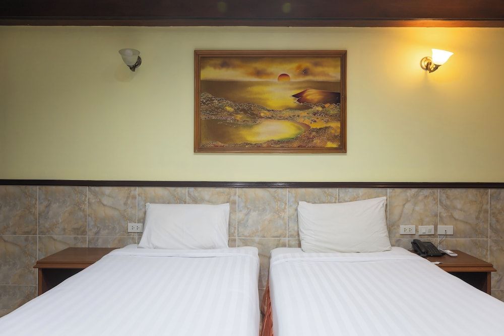 Kata Palace Phuket Hotel Deluxe Double Room, 2 Twin Beds, Balcony 4