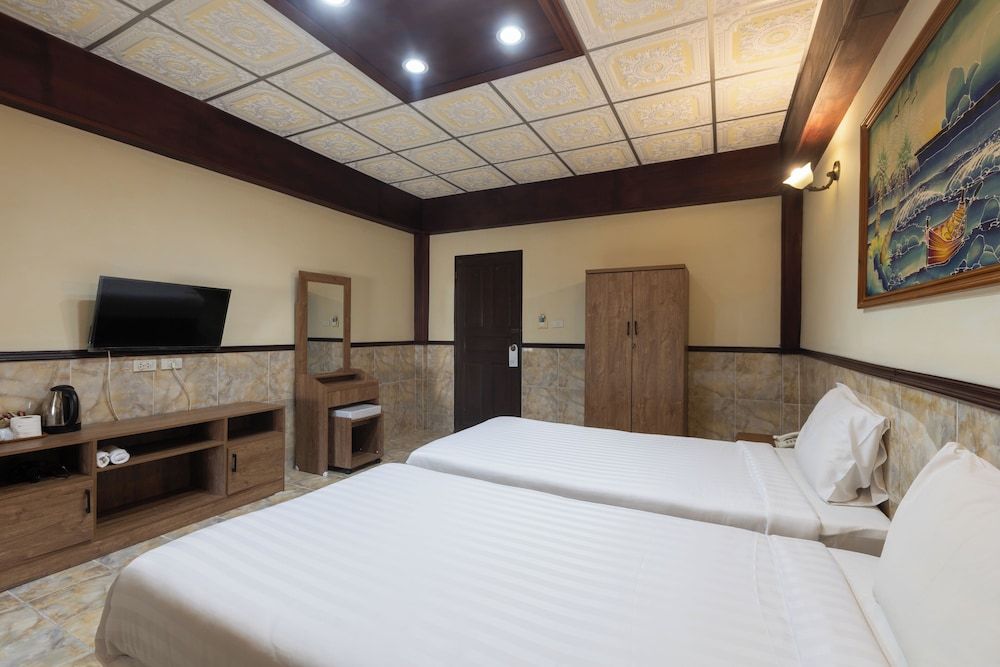 Kata Palace Phuket Hotel Deluxe Double Room, 2 Twin Beds, Balcony 8