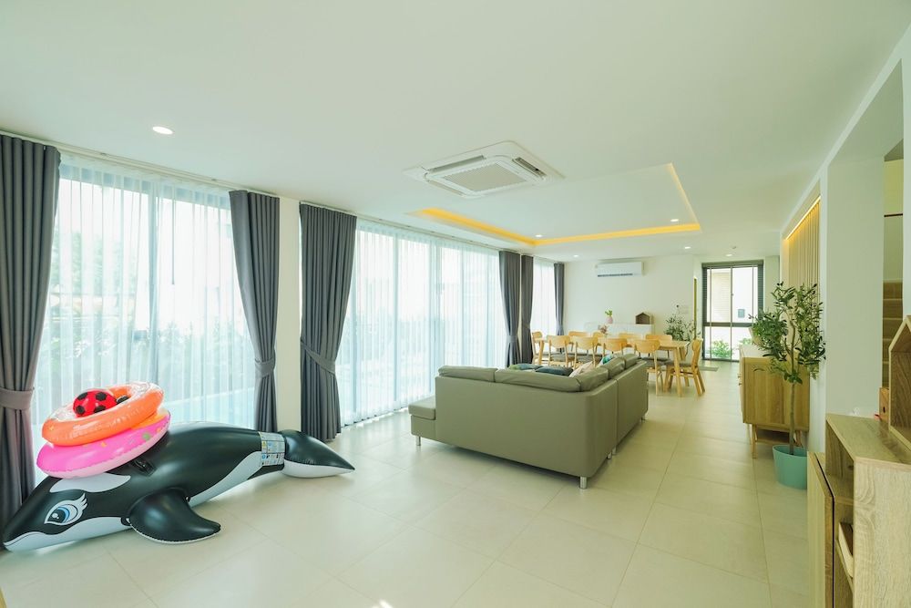 ASSA Pool Villa Jomtien Beach Pattaya Assa Pool Villa (Nanyn) 8 Adults 4 Childs 40