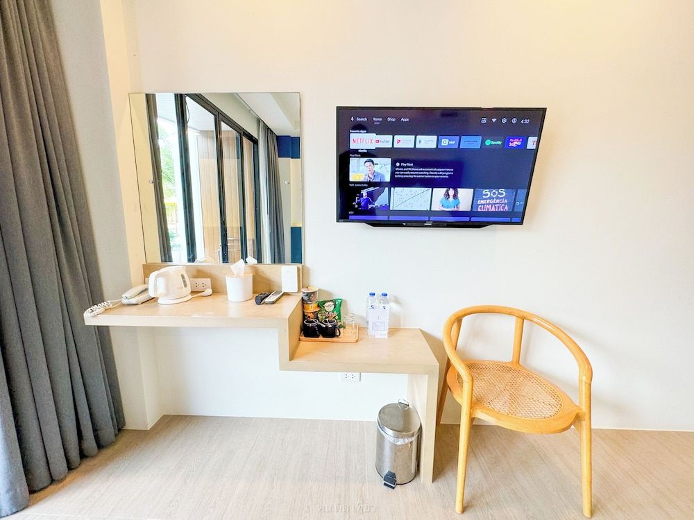 Seava Beach Deluxe Single Room 6