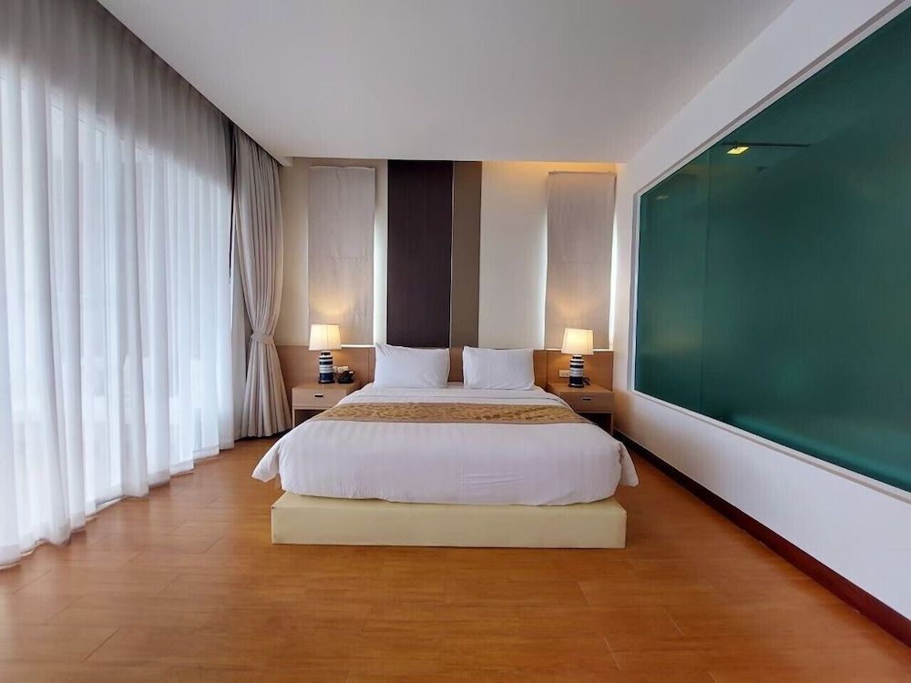 Luxury Condo