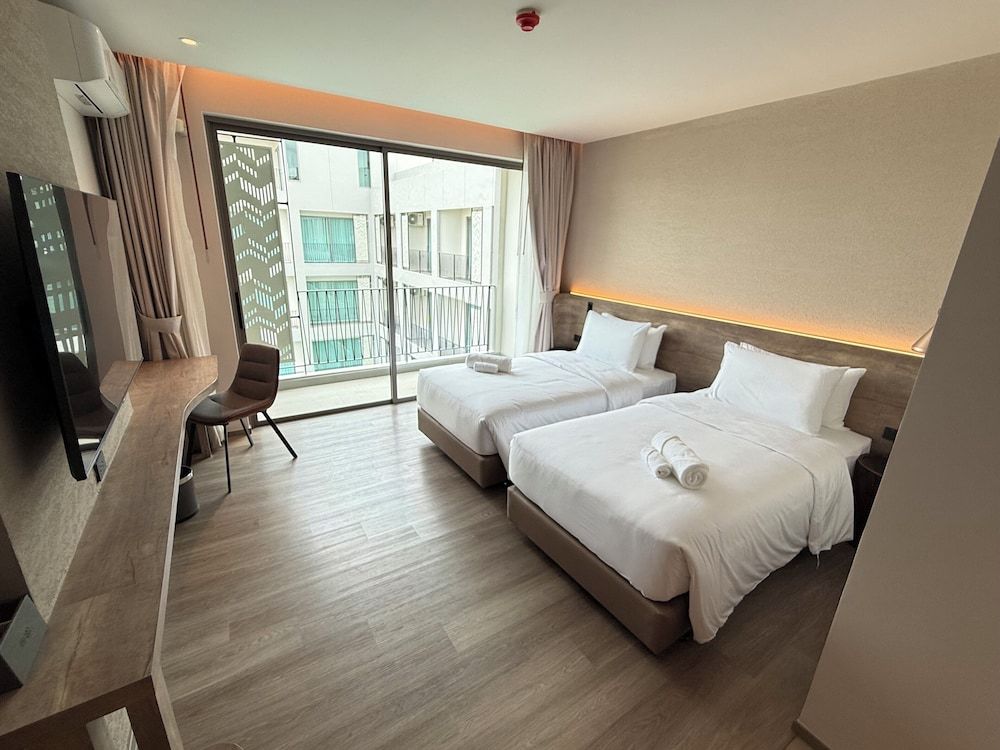 Deluxe Twin Room