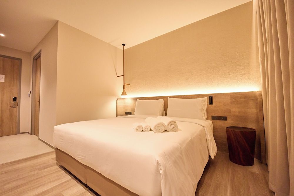 Deluxe Double Room, Pool View