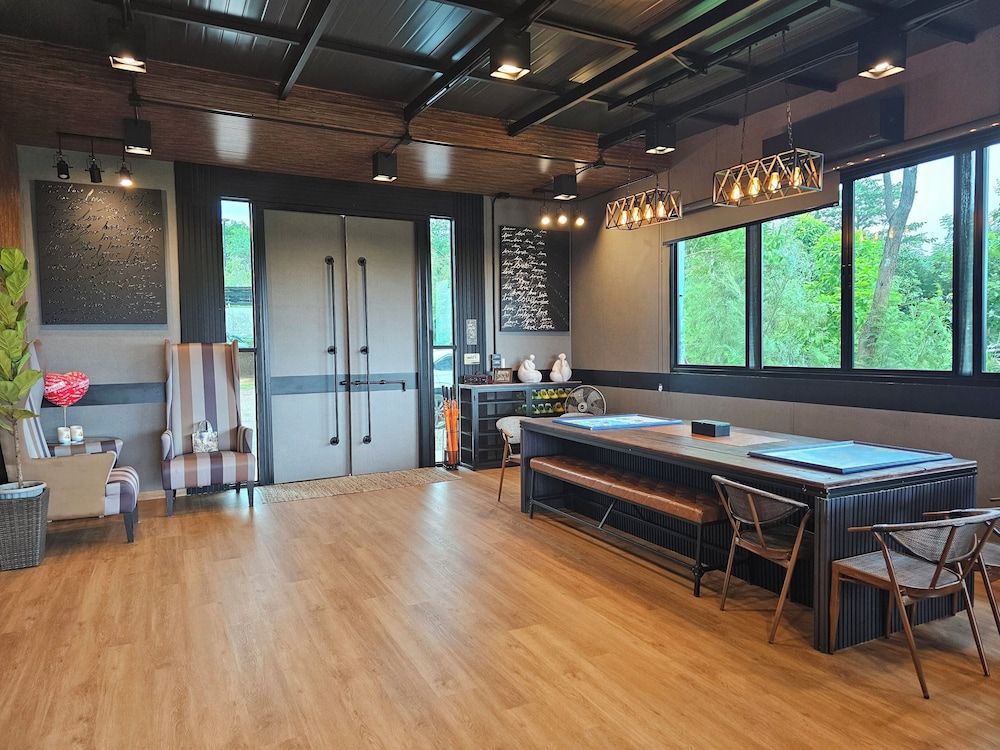 Black Sheep House Khao Yai Family Room, Mountain View 23