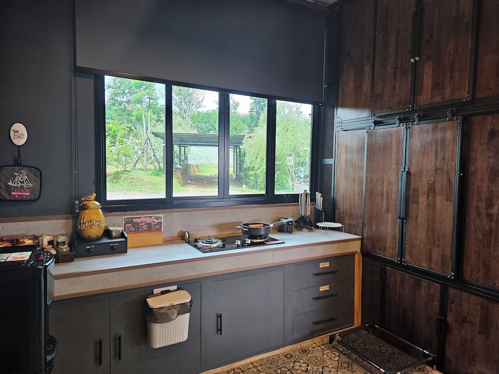 Black Sheep House Khao Yai Family Room, Mountain View 12