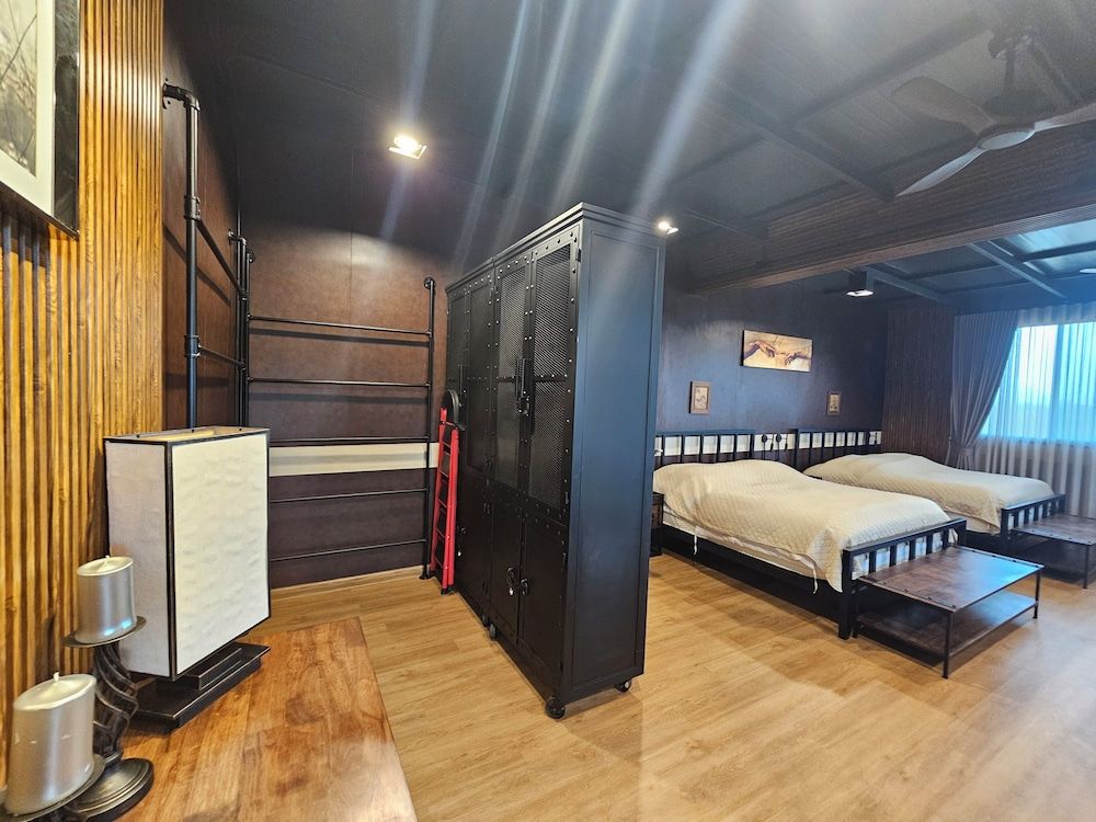 Black Sheep House Khao Yai Family Room, Mountain View 5