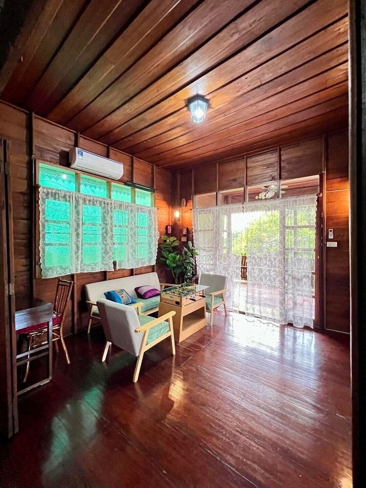 Was Na Yajai Standard Triple Room 4