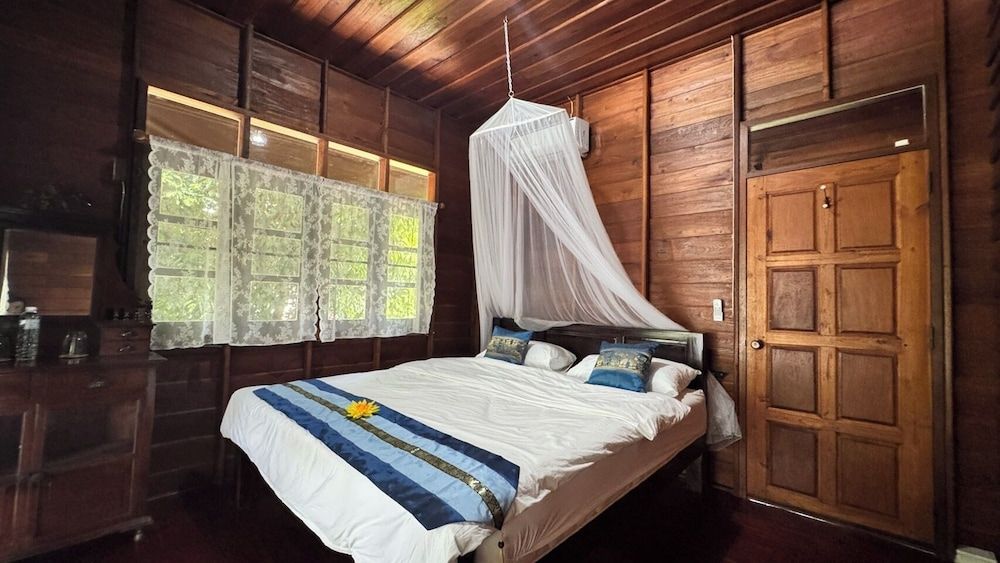 Was Na Yajai Standard Triple Room 12