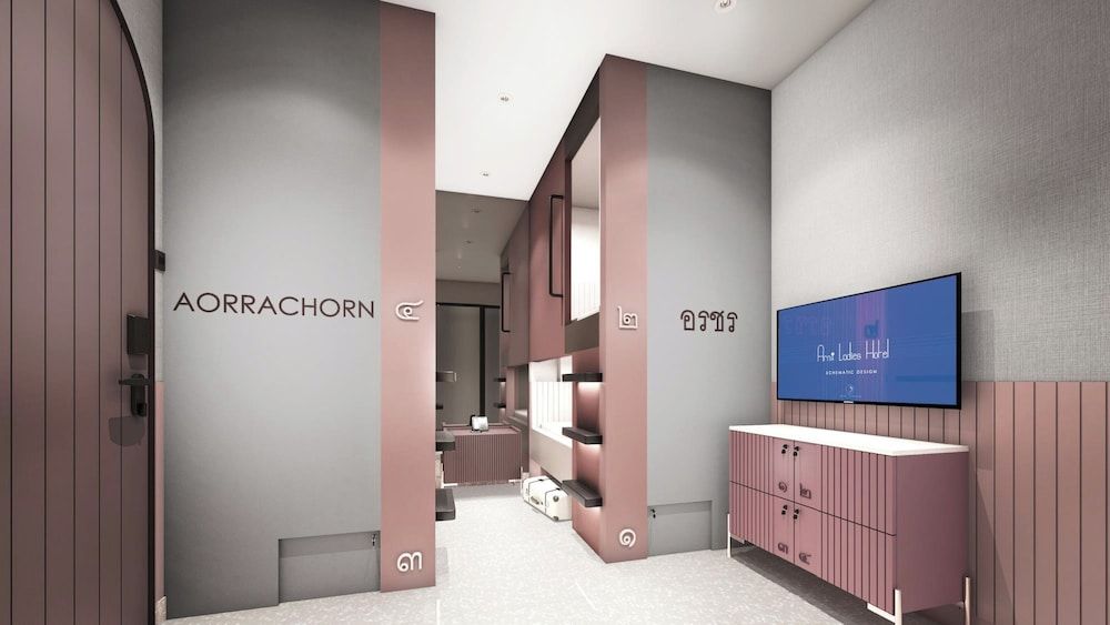 ARNI HER Ladies Hotel Economy Shared Dormitory, Women only 2