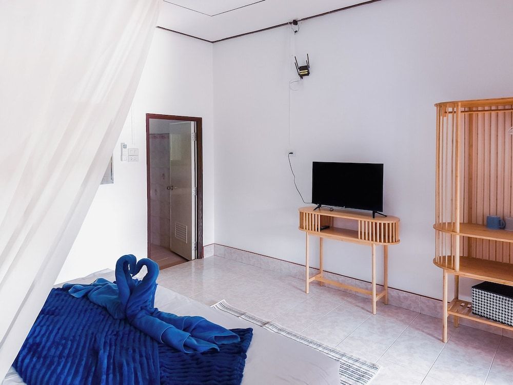 Burni Houses Comfort Apartment, Lake View 3