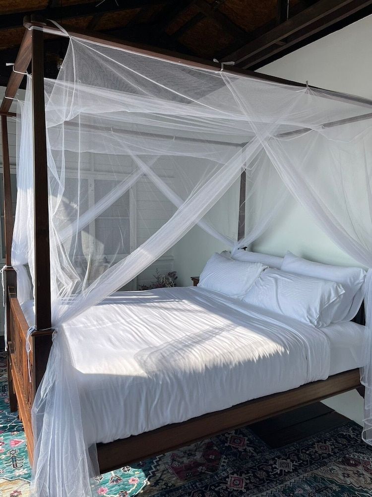 4000Dao-A Hilltop Hideaway Experience