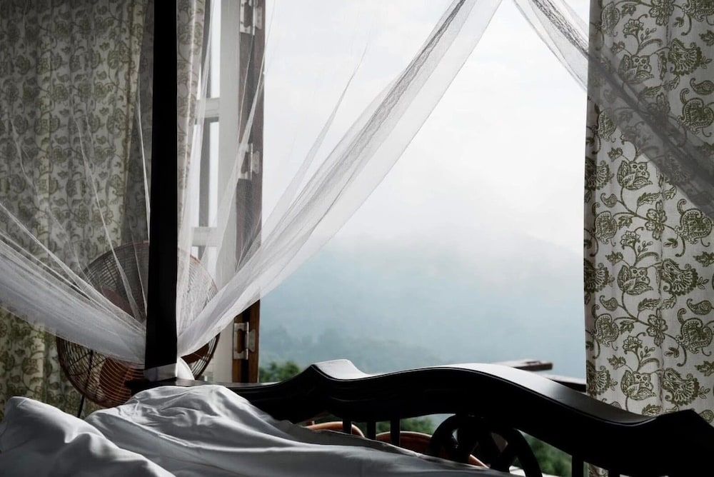 4000Dao-A Hilltop Hideaway Experience Signature Suite, Hot Tub, Mountain View 2