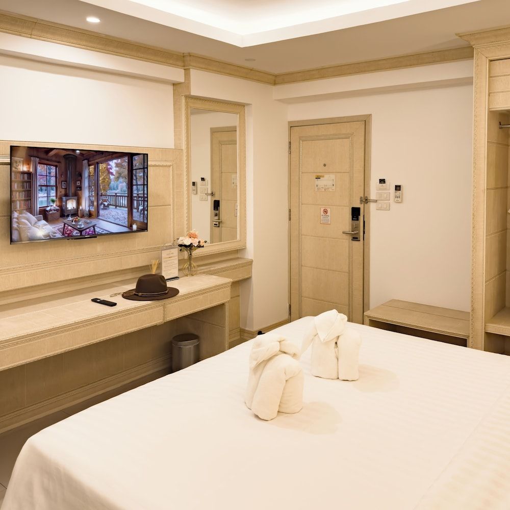 Golden Empire Suvarnabhumi Hotel