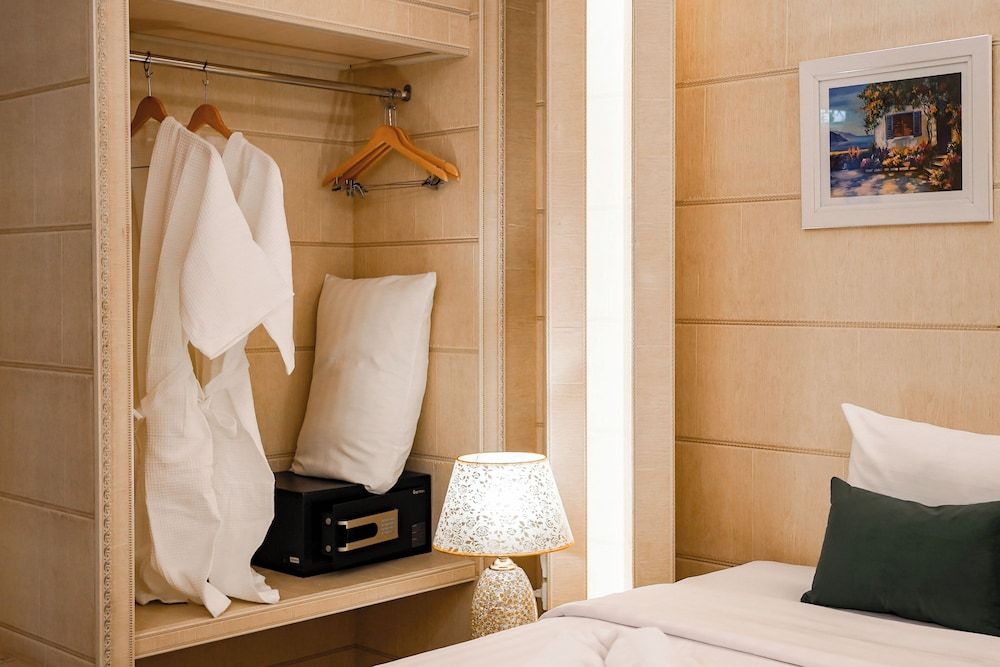 Golden Empire Suvarnabhumi Hotel Superior Double Room 3