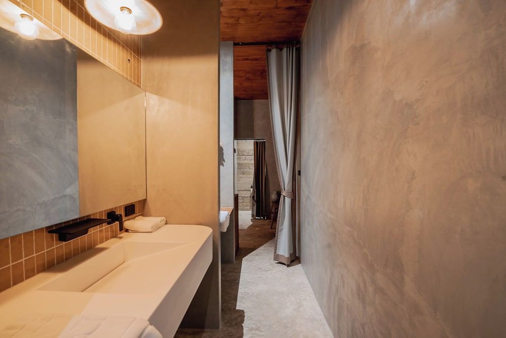 DEMI III Demi the third Moon 23