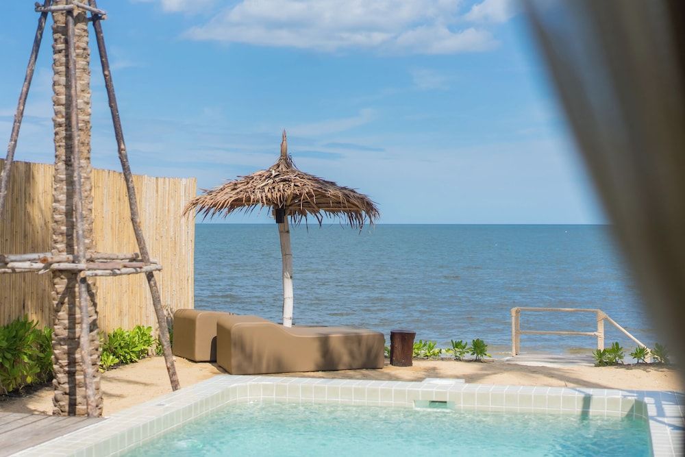 DEMI III Demi the third Owari's ie 15