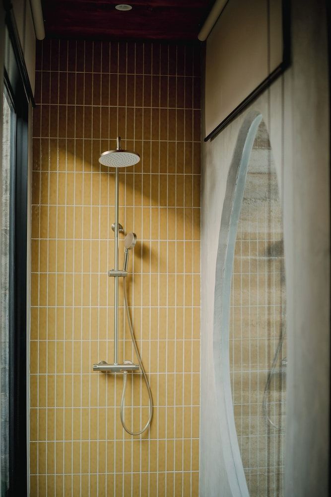 DEMI III Demi the third Moon 19