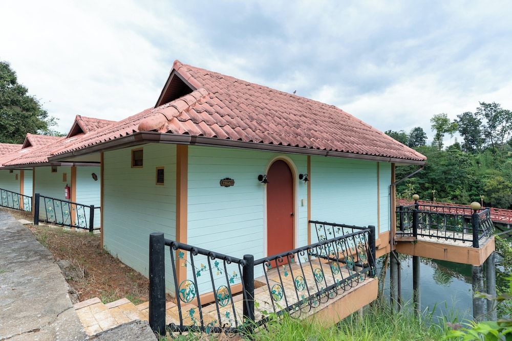 Samprasob Resort Standard Villa, River View