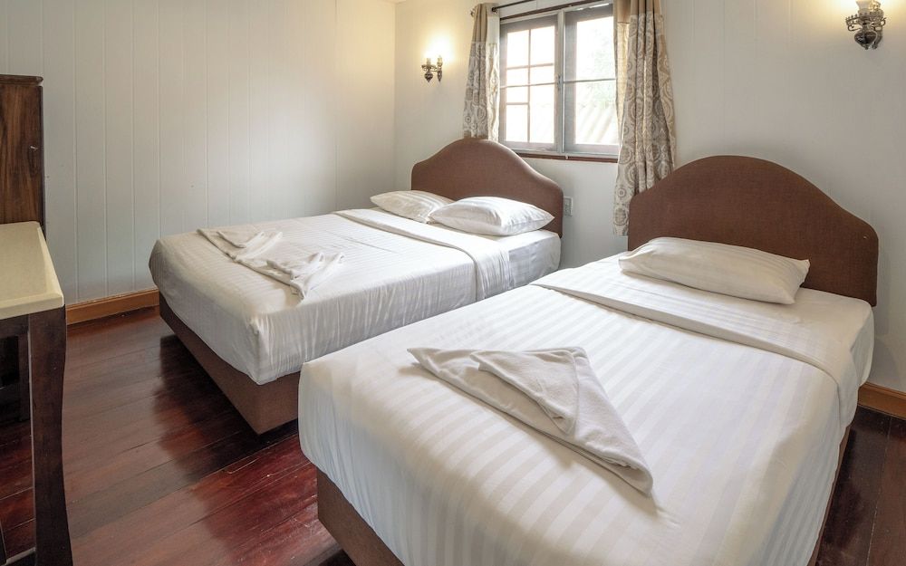 Samprasob Resort Villa, 3 Bedrooms 2