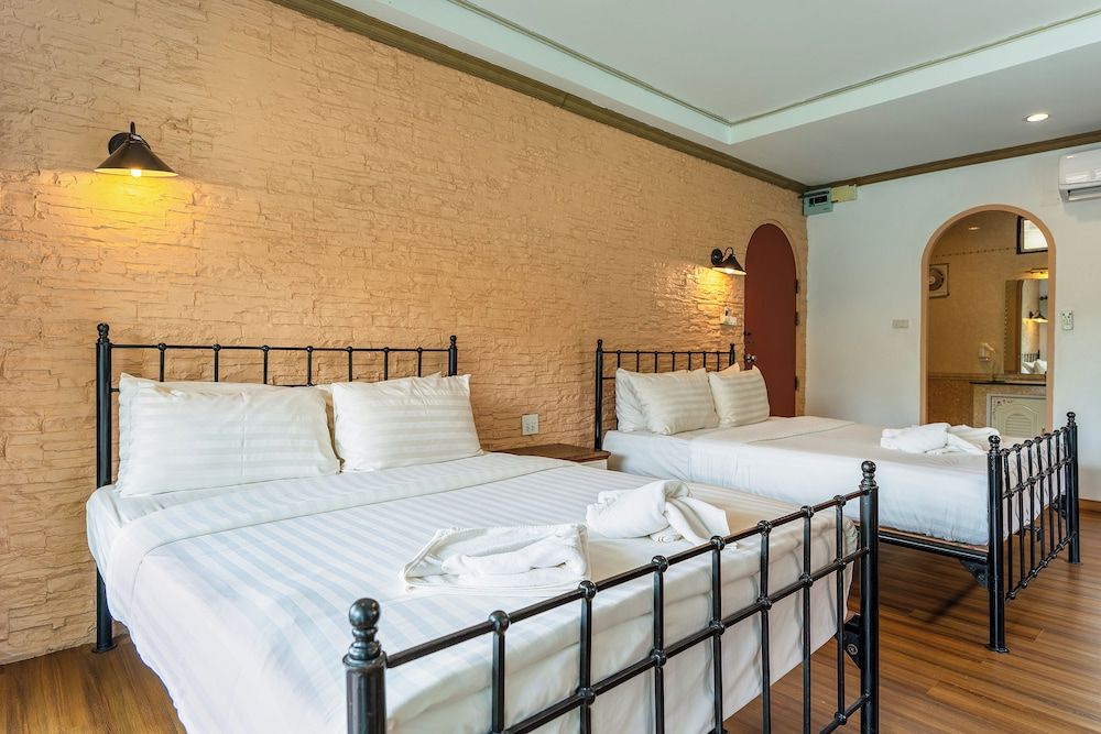 Samprasob Resort Standard Villa, River View 7