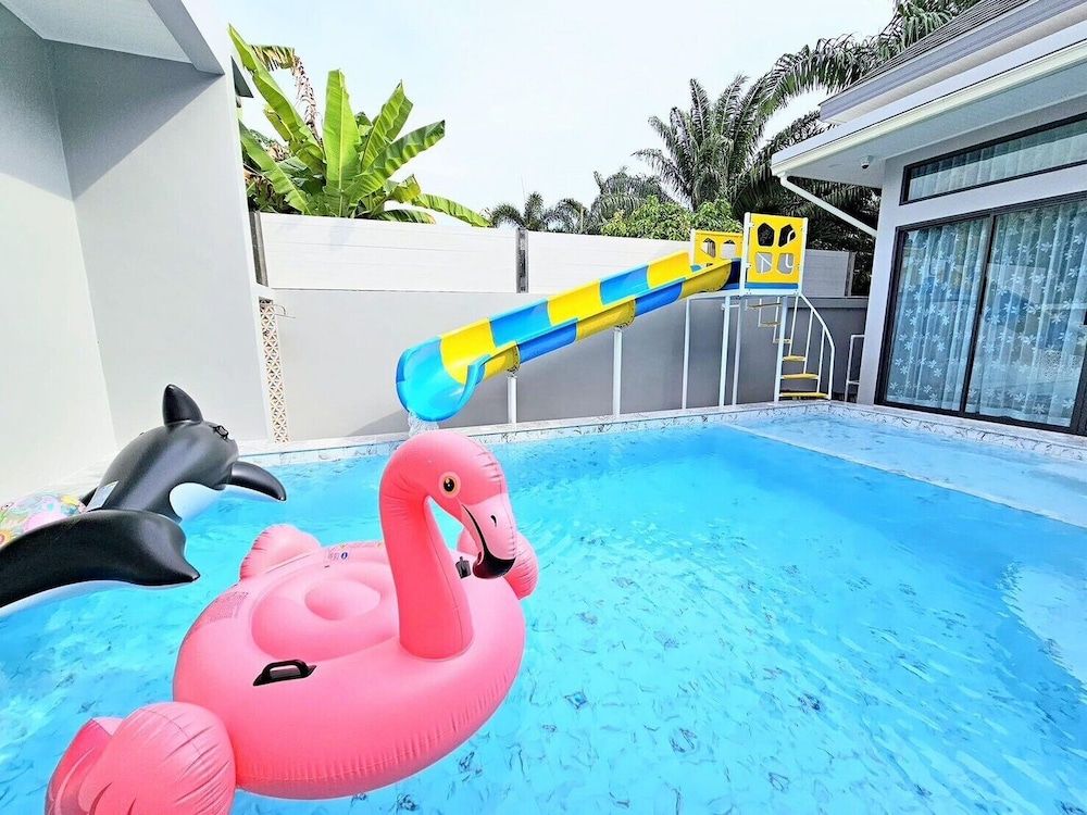 The Tropical Pool Villa Ao Nang Comfort Villa, 3 Bedrooms, Balcony 15