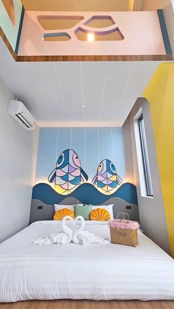 The Tropical Pool Villa Ao Nang Comfort Villa, 3 Bedrooms, Balcony 4