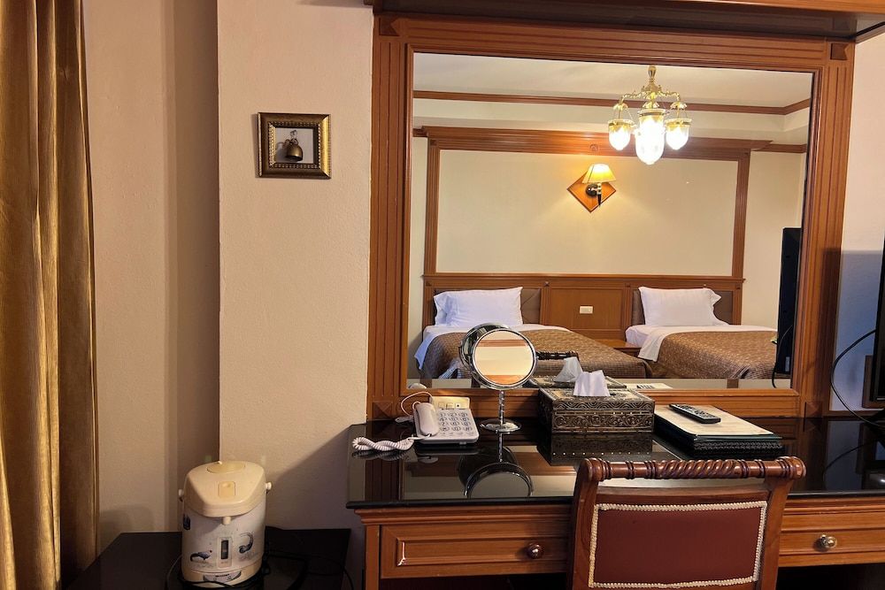 Taksila Hotel Junior Suite Twin 9