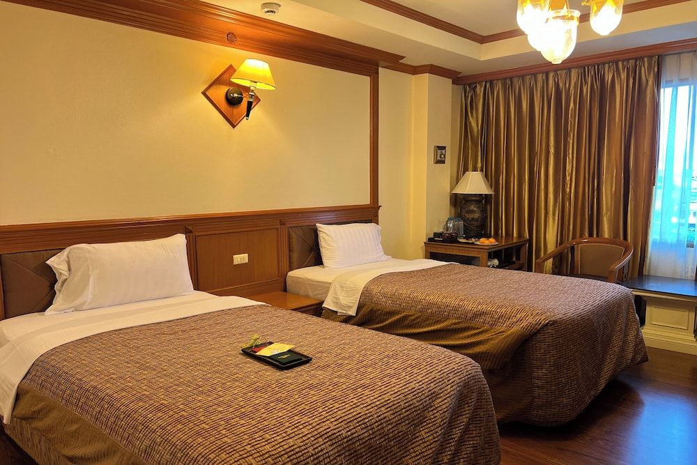 Taksila Hotel Junior Suite Twin