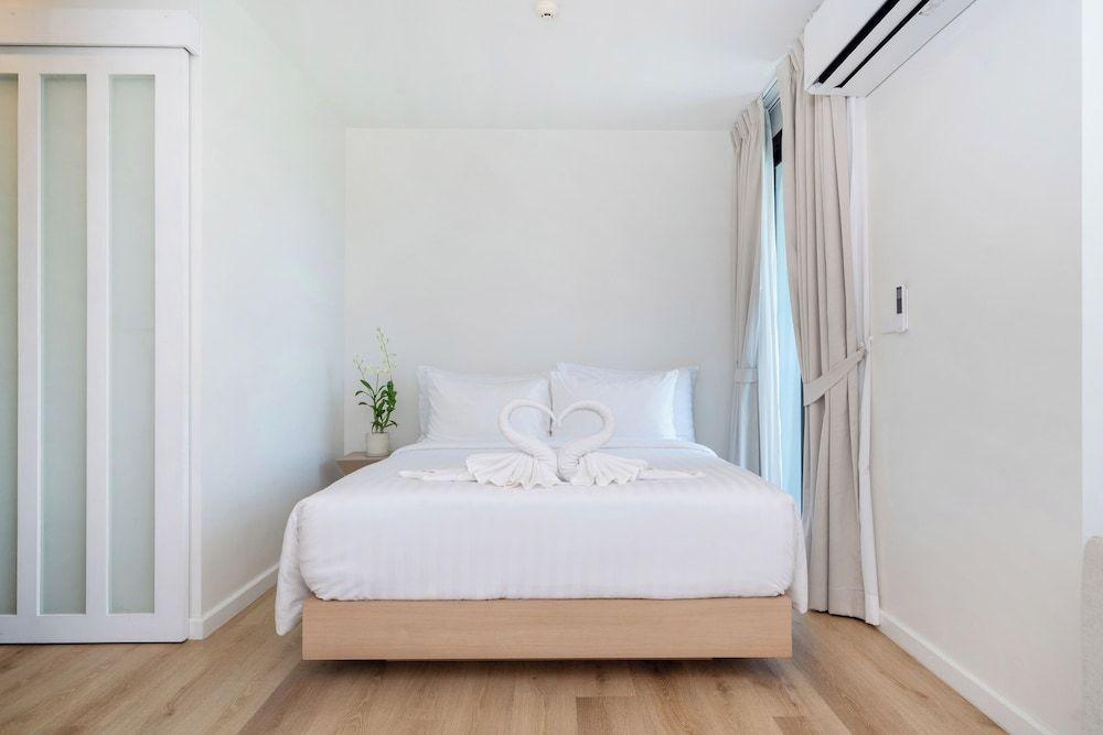 Zcape X2 Condominium in Bang Tao Apartment, Non Smoking, Balcony 2