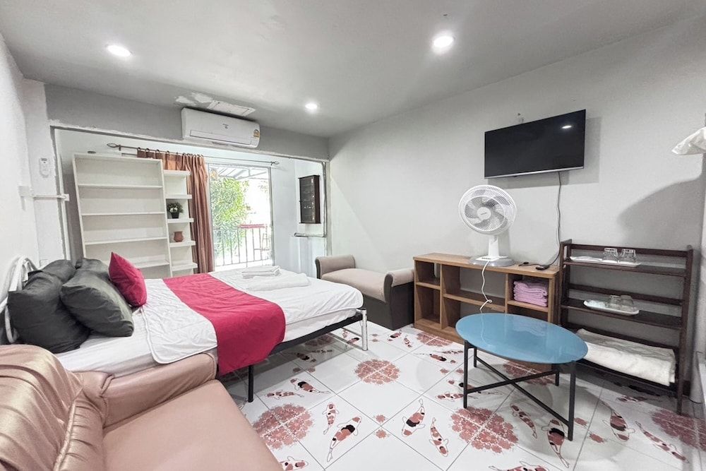 Standard Double Bed with Bunk Bed