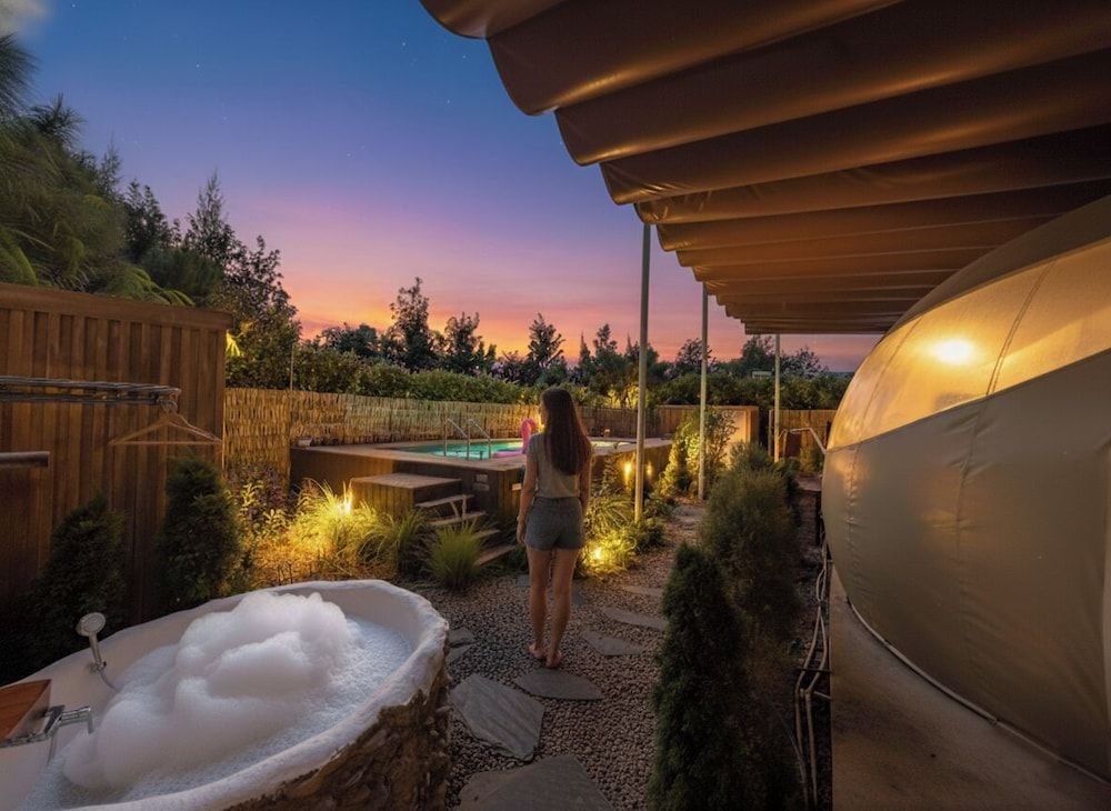 Gemini Glamp Onsen