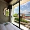 Muscat 3-bedroom Villa With Beach Access