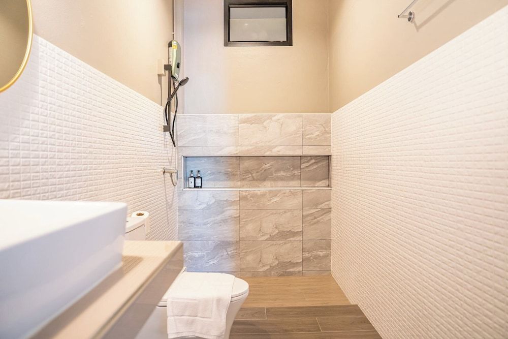 Trat Hometown Deluxe Room, City View 17