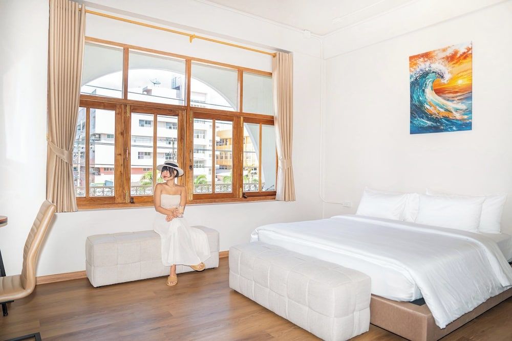 Trat Hometown Superior Room, City View 11