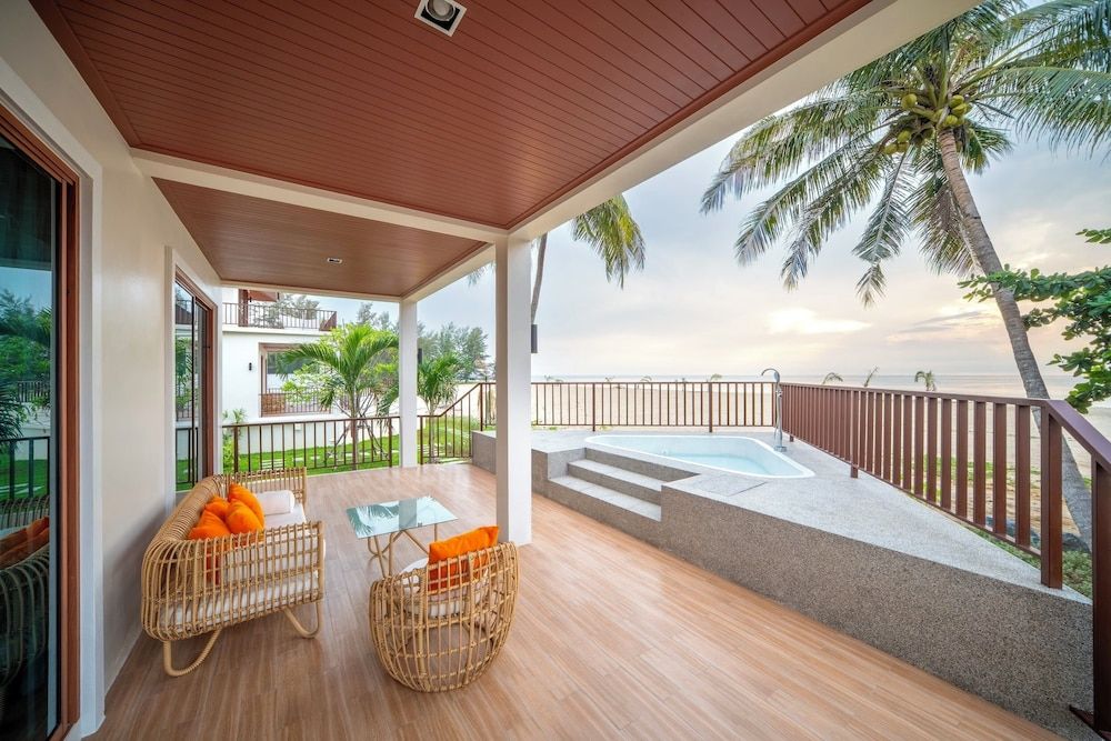 Natural Beach Resort