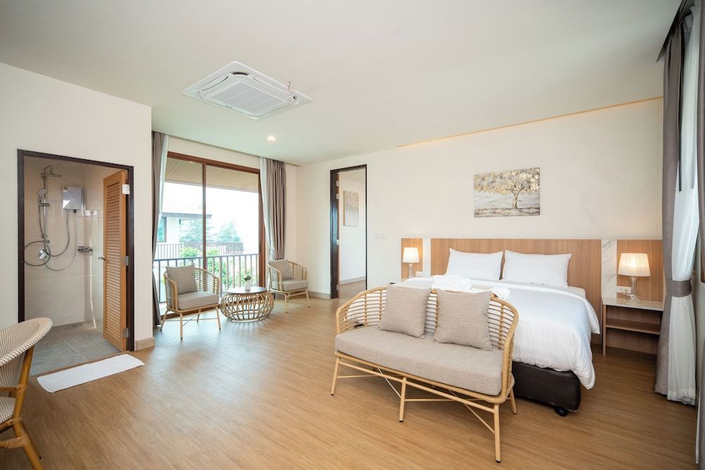 Natural Beach Resort Sea view villa 3