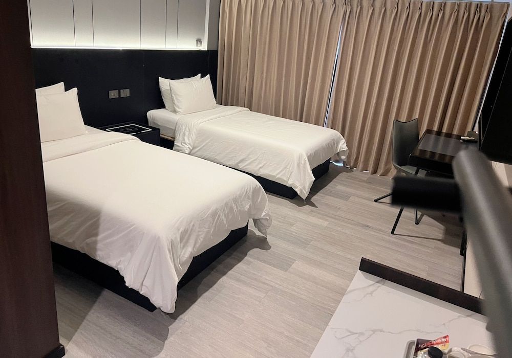 Deluxe Double or Twin Room