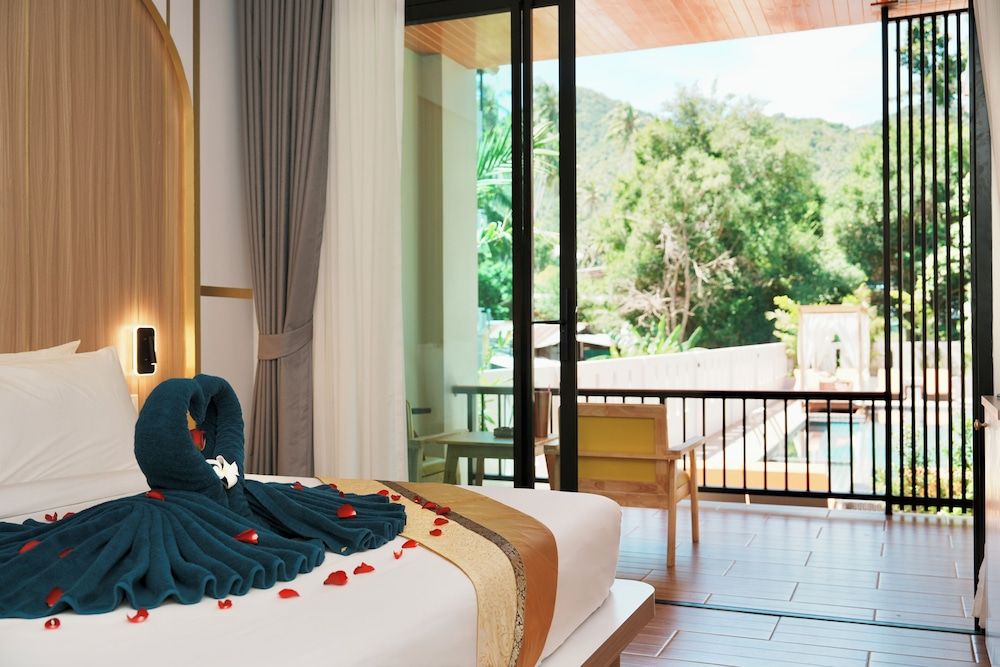 mar ozo kohtao Superior Room, Pool View 5