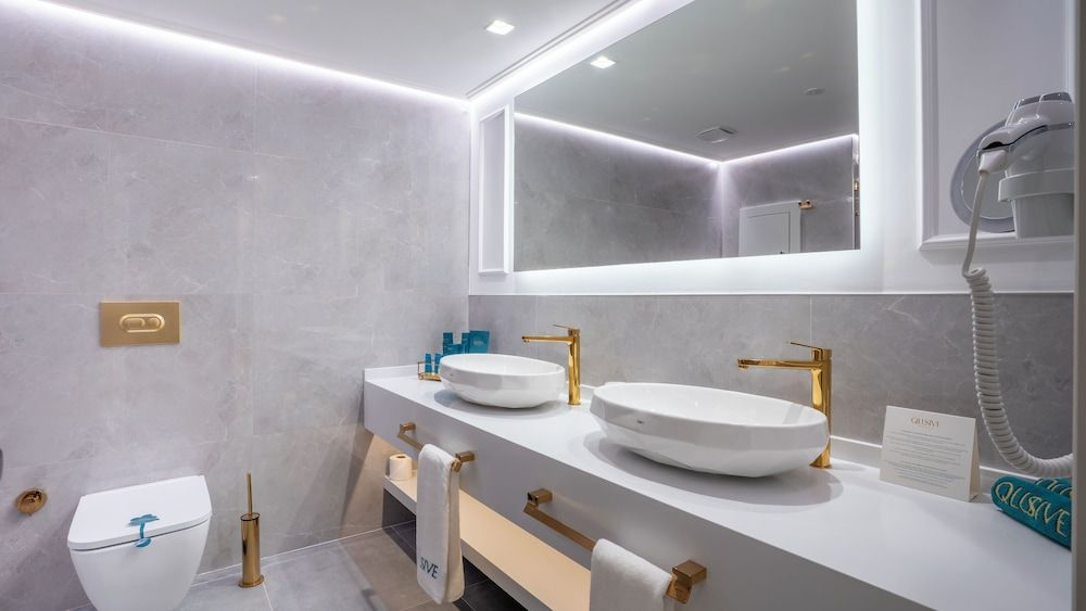 Qlusive Hotel Superior Twin Room, Balcony 3