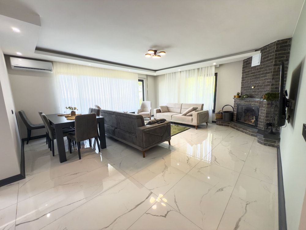 adesa viev villas Luxury Villa, Lake View 10